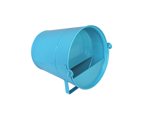 Bucket steel drinking trough galvanized of 5L blue